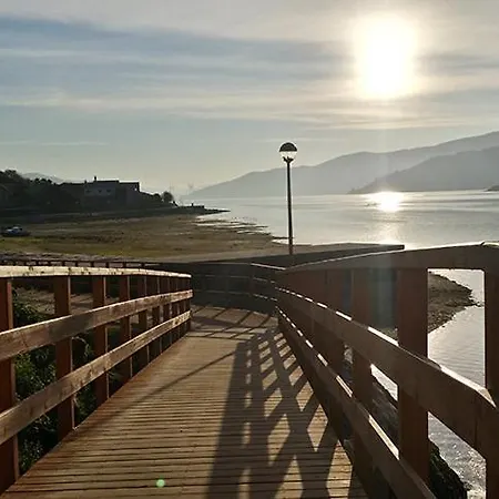 Vivienda Familiar En La Ria De Vigo